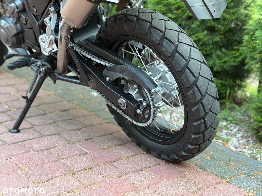 Yamaha XT - 22