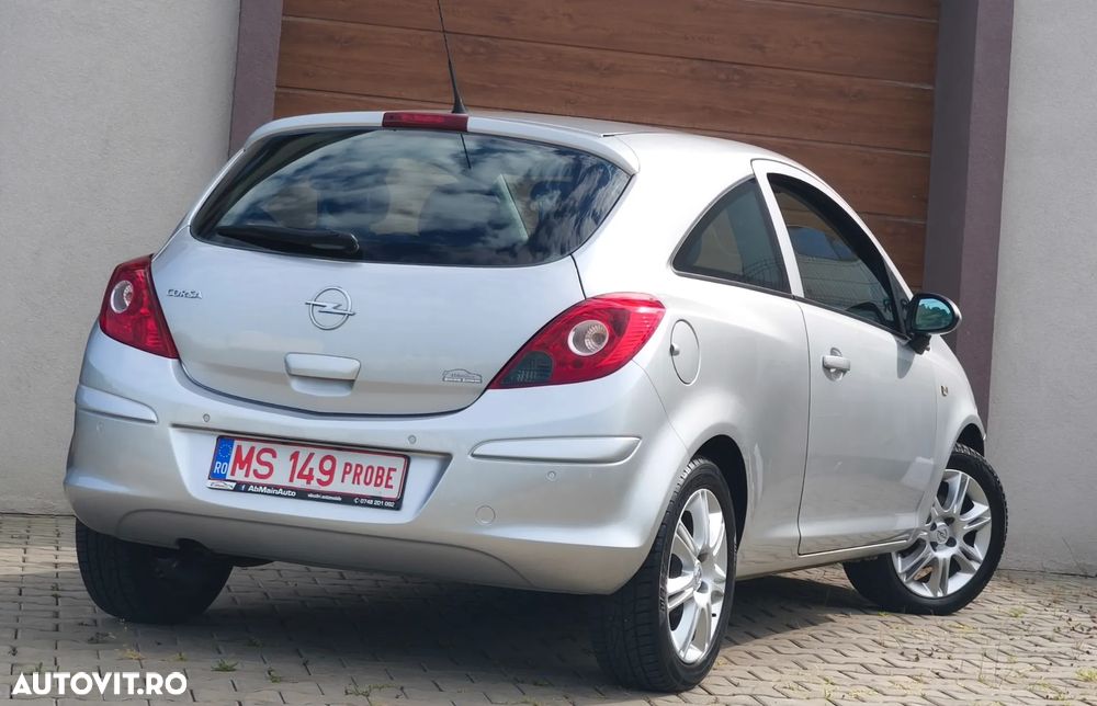 Opel Corsa 1.2i Easytronic Enjoy - 4