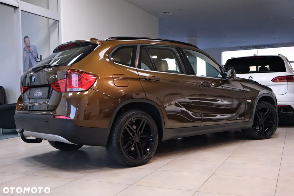 BMW X1 xDrive18d Sport Line - 7