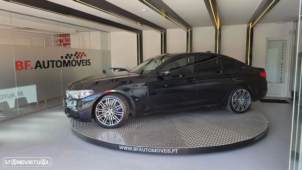 BMW 530 e iPerformance Pack M - 14