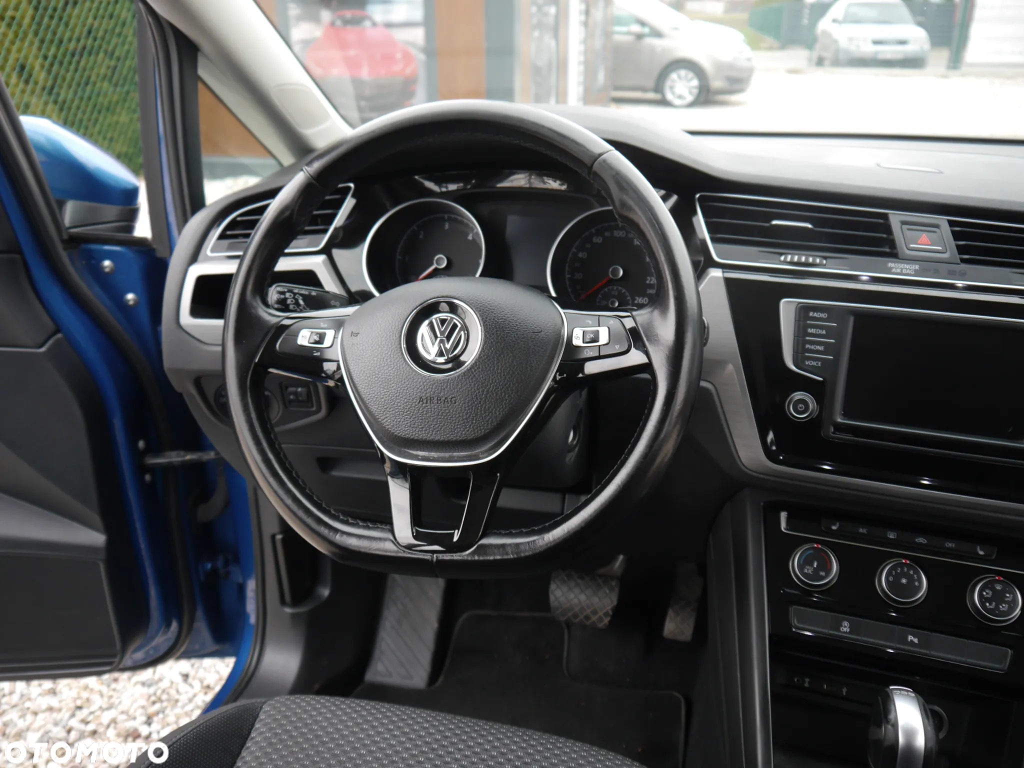 Volkswagen Touran 2.0 TDI SCR (BlueMotion Technology) DSG Comfortline - 8
