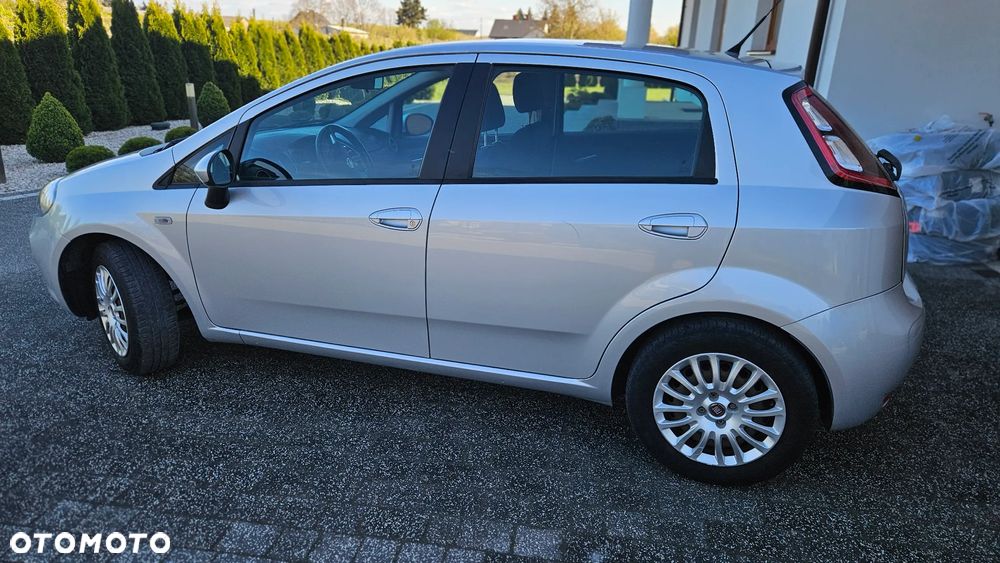 Fiat Punto 1.2 Young - 10
