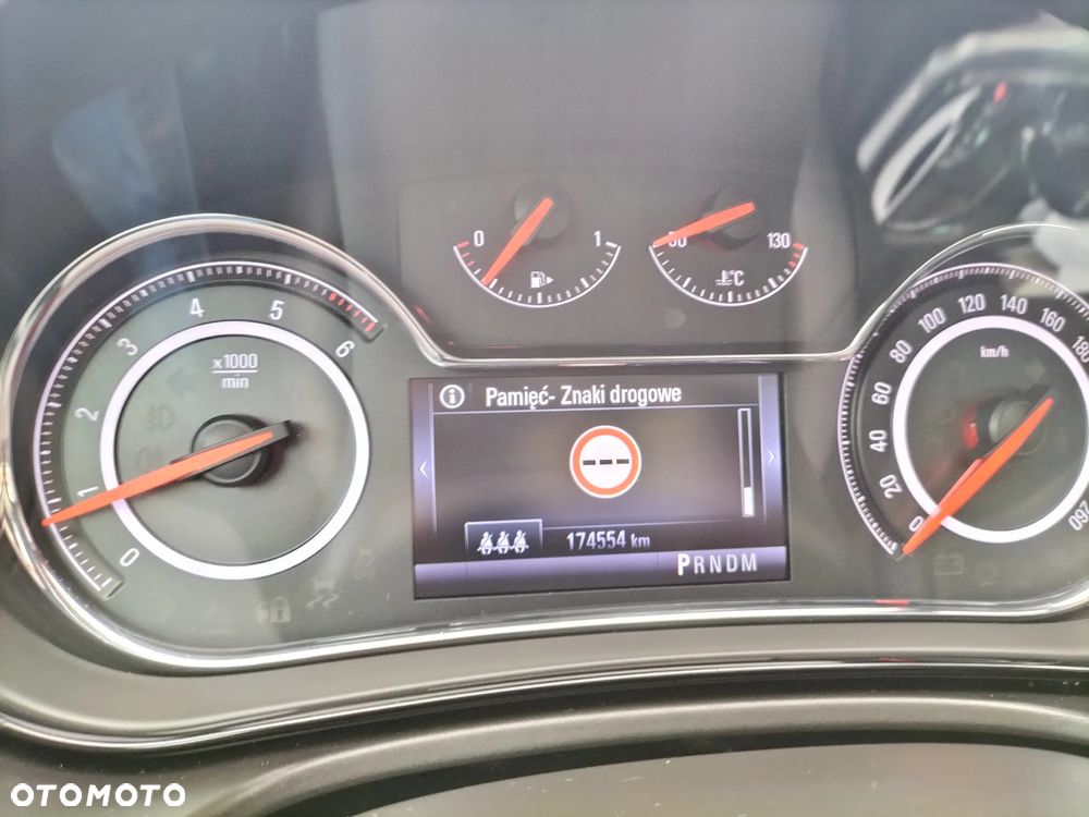 Opel Insignia - 24