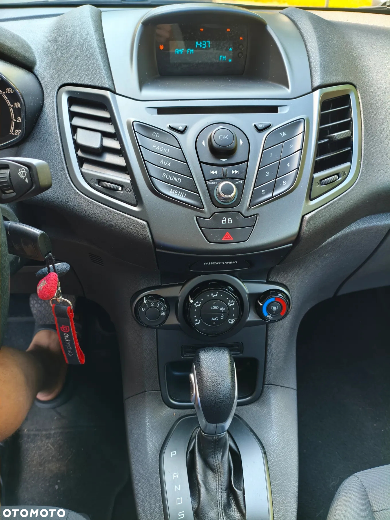 Ford Fiesta 1.0 EcoBoost Powershift SYNC Edition - 8