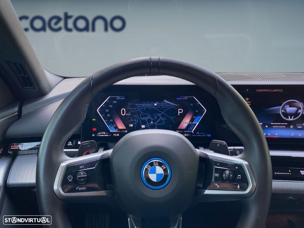 BMW 530 e Pack Desportivo M - 7