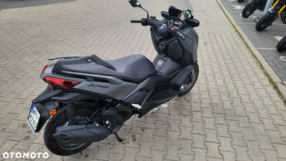 Yamaha X-max - 7