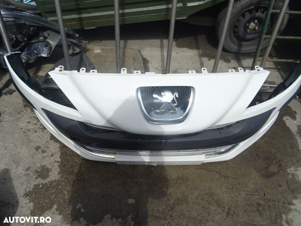Vand Bara Fata cu Proiectoare Peugeot 308 din 2010 volan pe stanga - 1