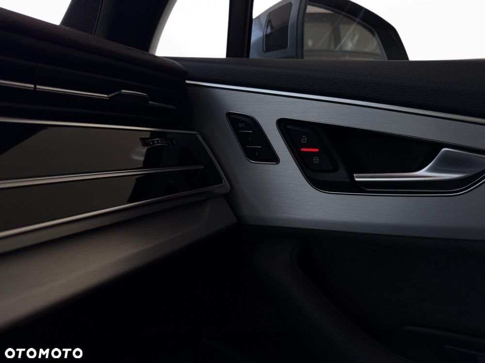 Audi Q7 - 30