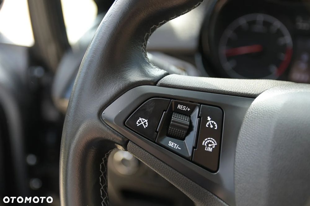 Opel Corsa 1.4 Color Edition S&S - 28