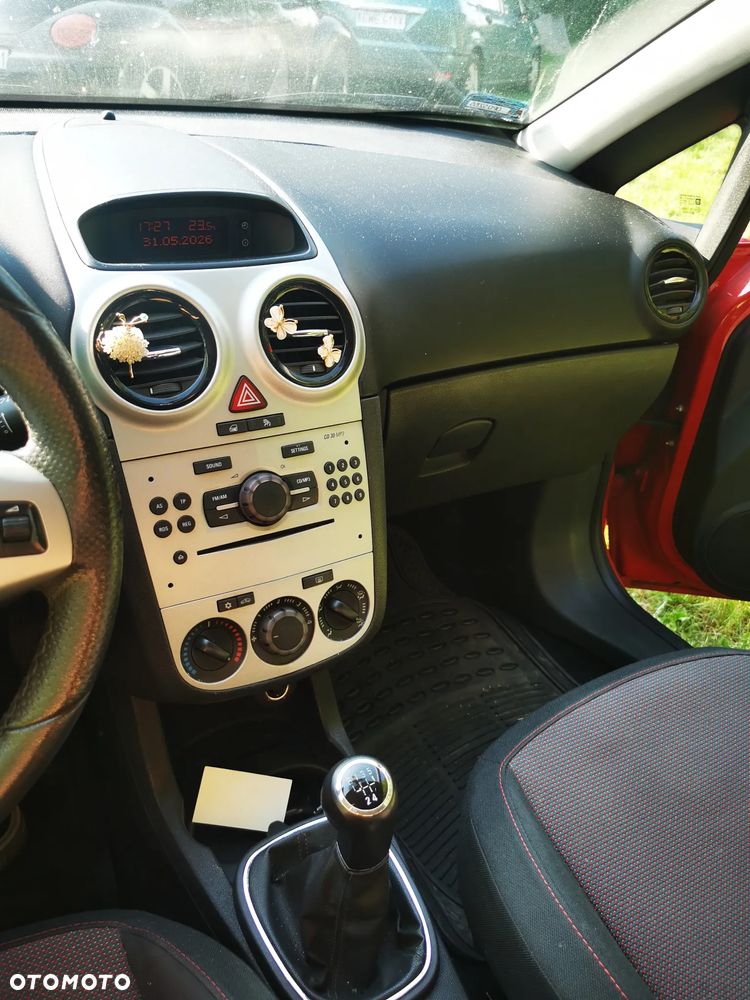 Opel Corsa 1.2 16V - 8