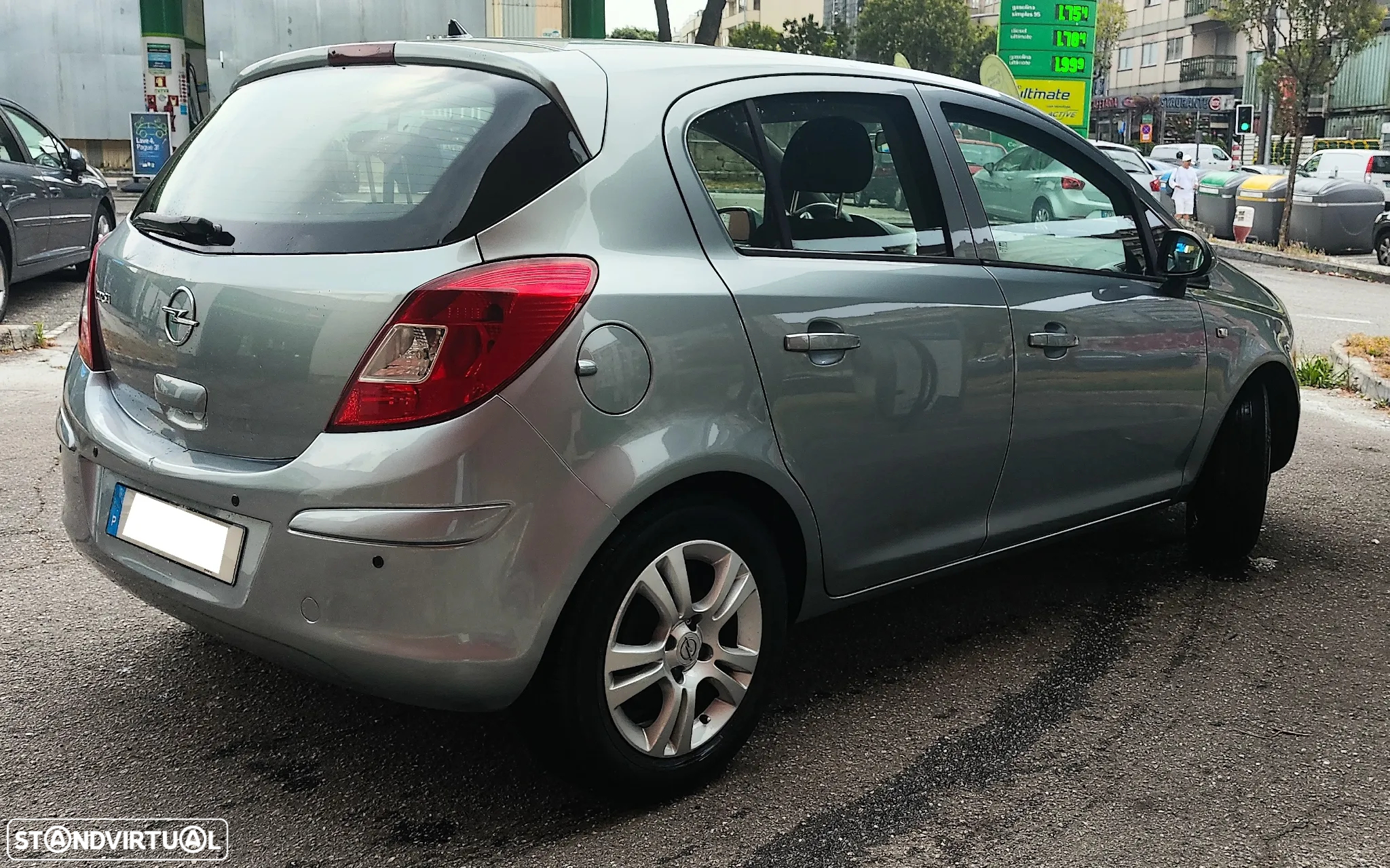 Opel Corsa 1.2 Enjoy - 3