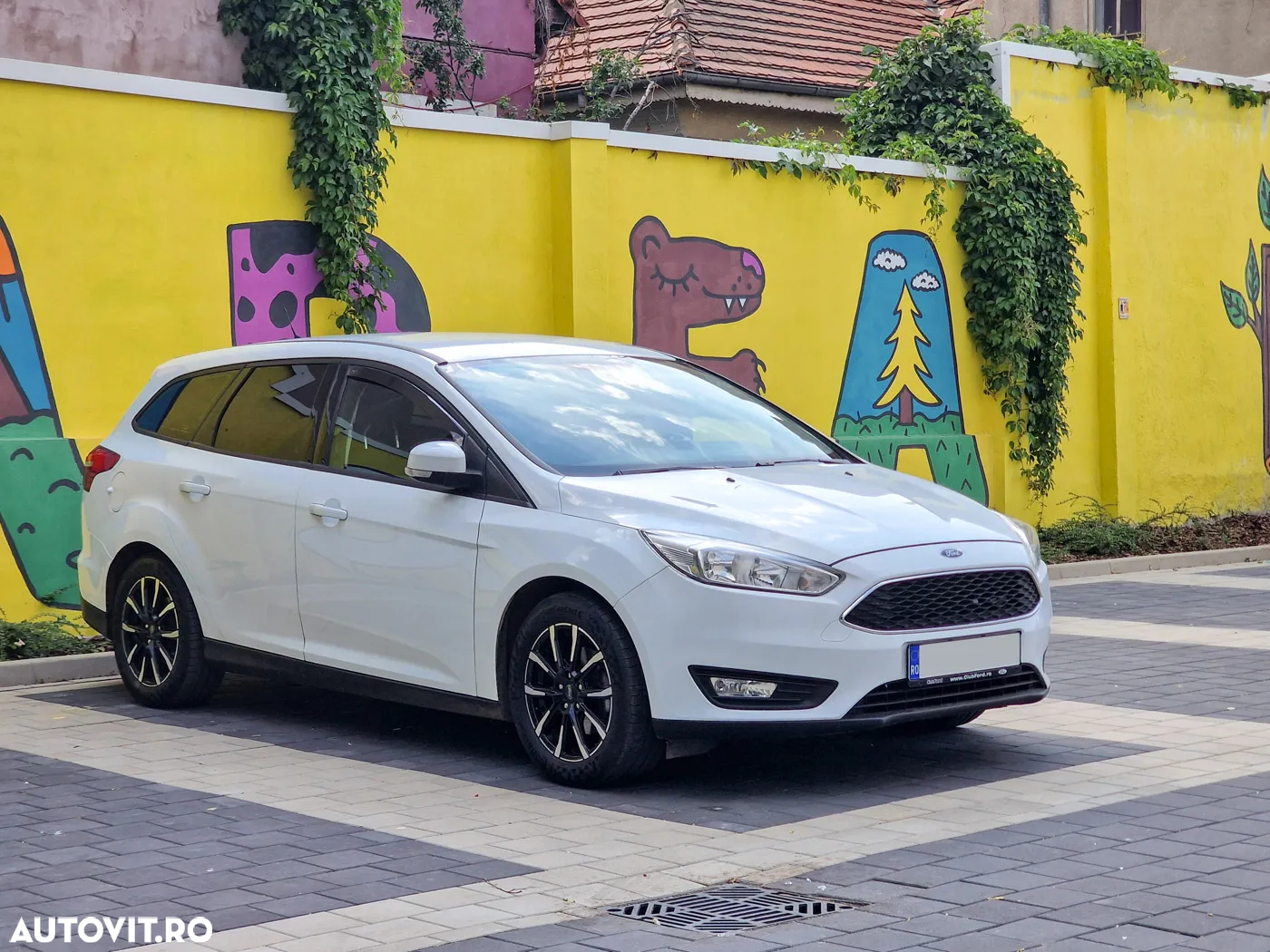 Ford Focus 1.6 Ti-VCT Powershift Trend - 4