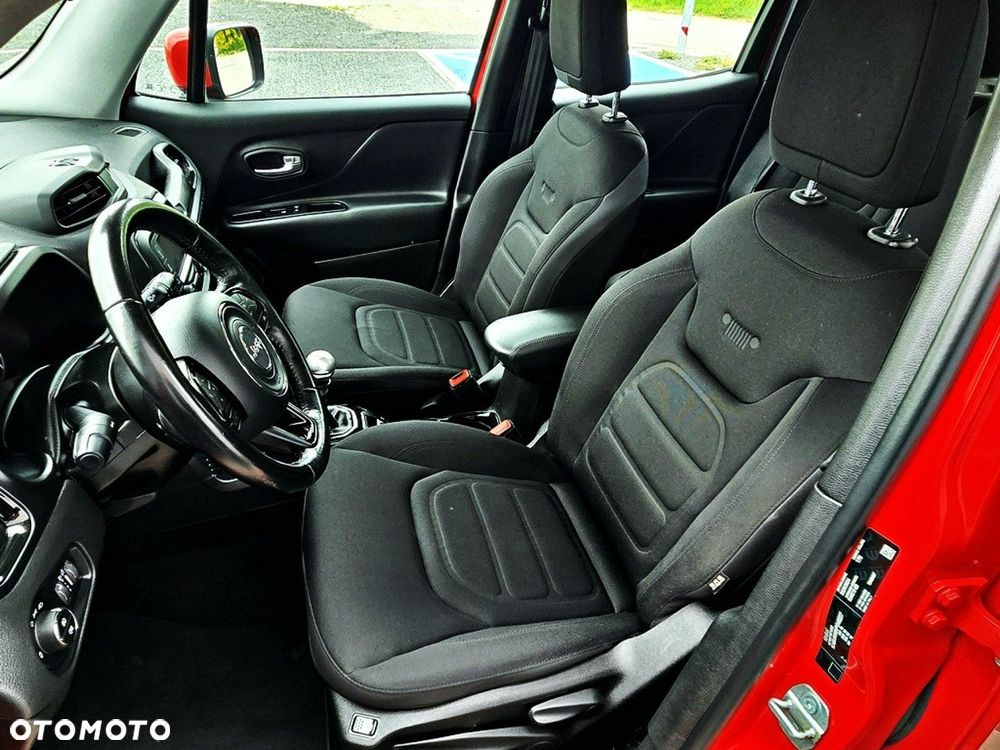 Jeep Renegade 1.4 MultiAir Night Eagle - 24