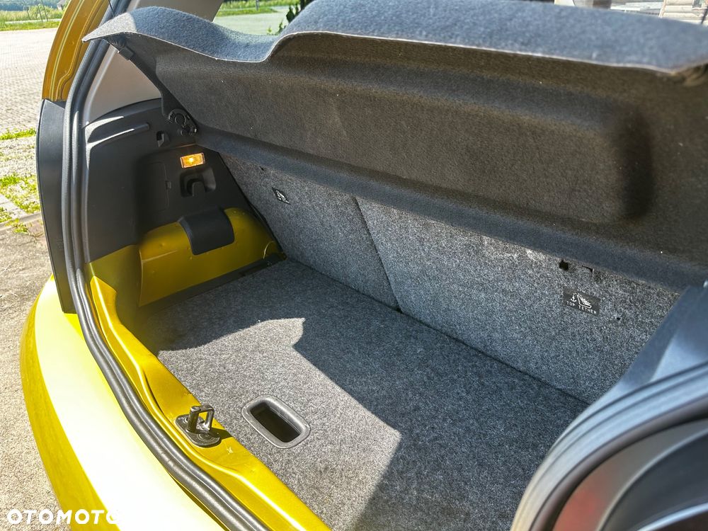 Volkswagen up! e-up - 37