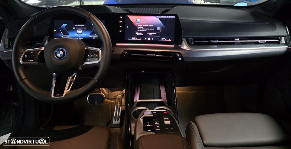 BMW iX2 eDrive20 Pack Desportivo M Pro - 24