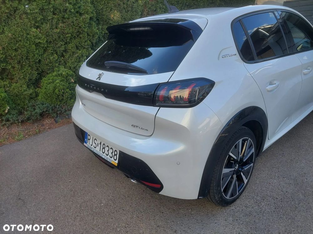 Peugeot 208 - 3
