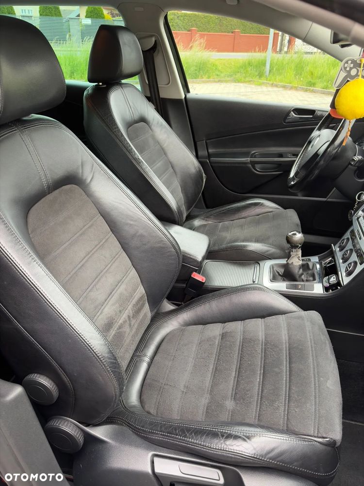 Volkswagen Passat 2.0 TDI 4Motion Highline - 9