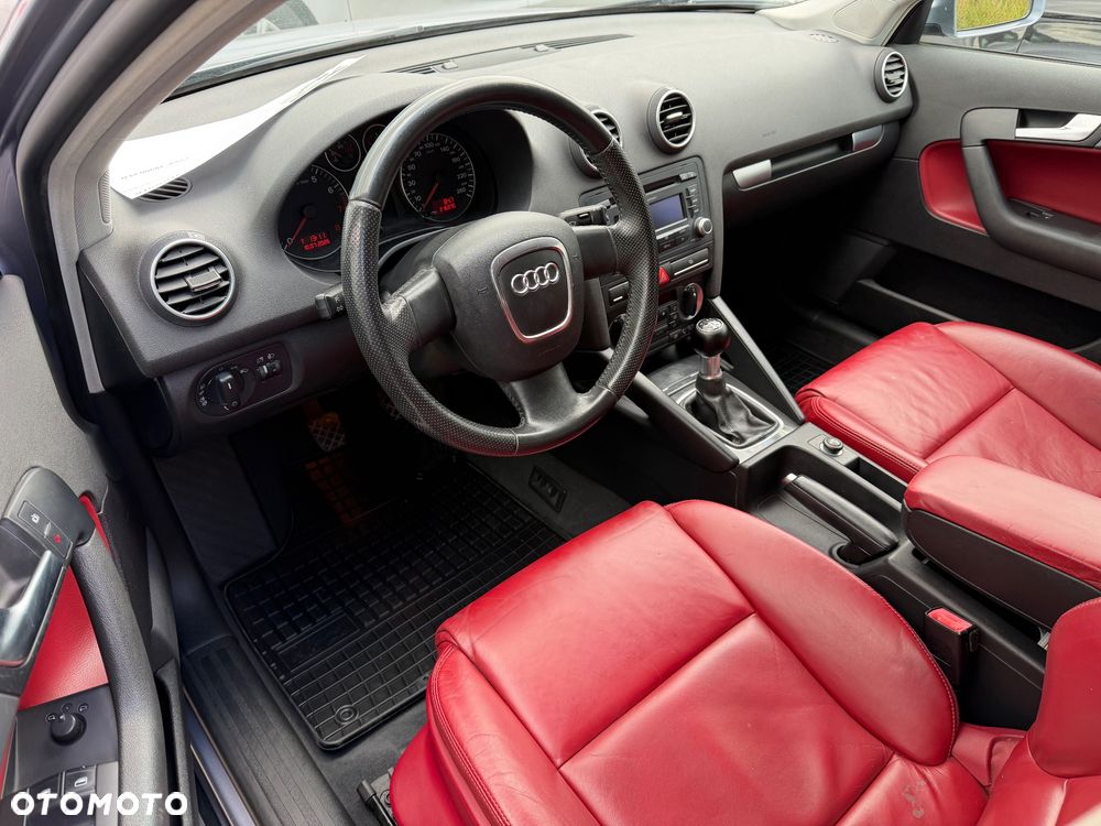 Audi A3 Sportback 1.6 S line Sportpaket plus - 32