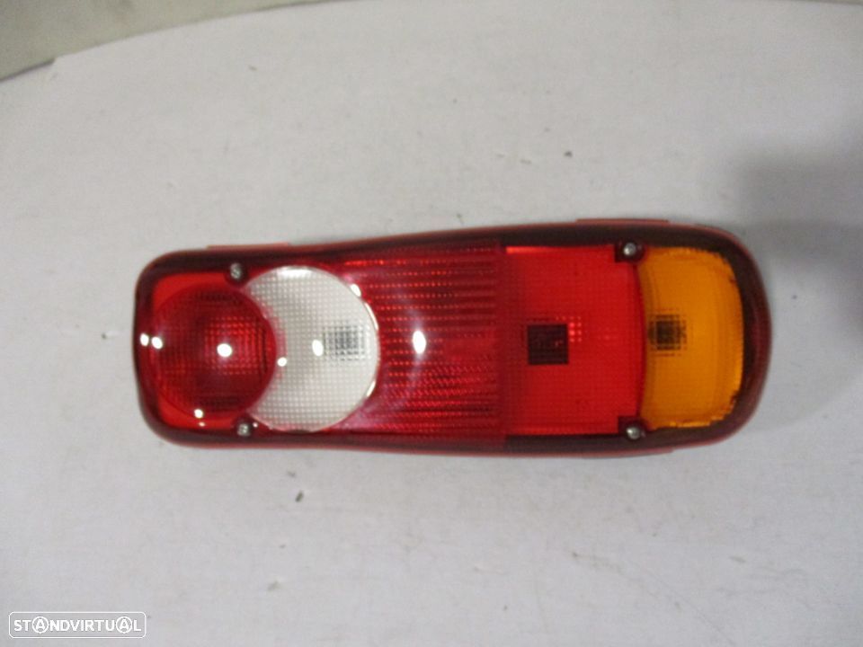 Farol Farolim Mitsubishi Canter Nissan Cabstar Renault Master Novo - 2