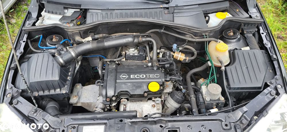 Opel Corsa 1.0 12V Cosmo - 11