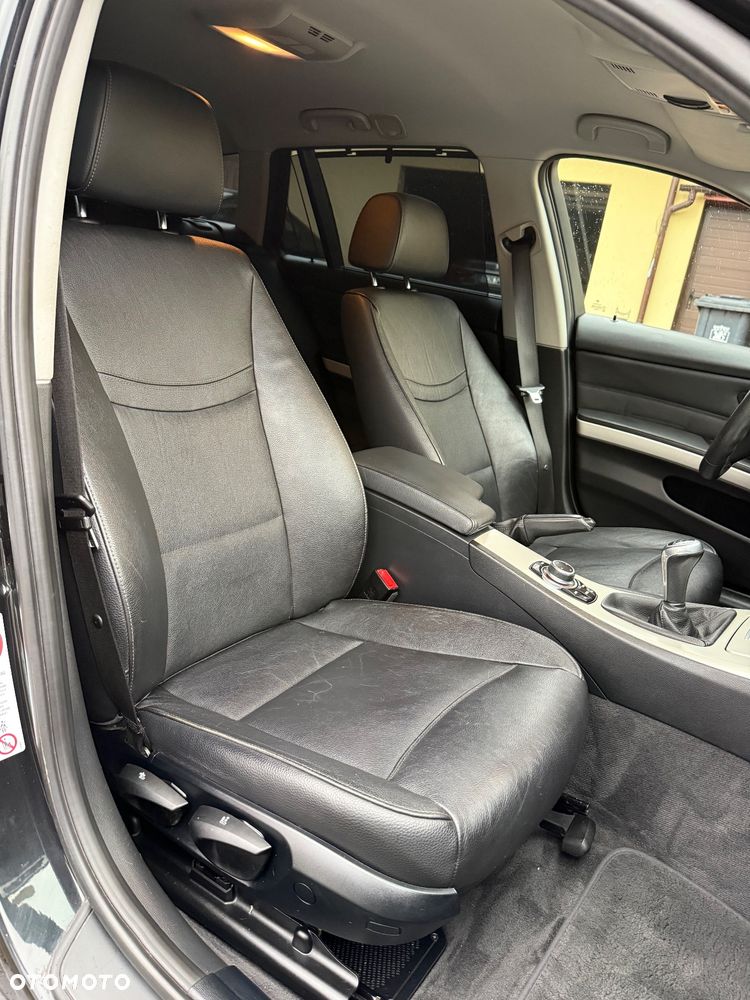 BMW Seria 3 320d Efficient Dynamics Edition - 30