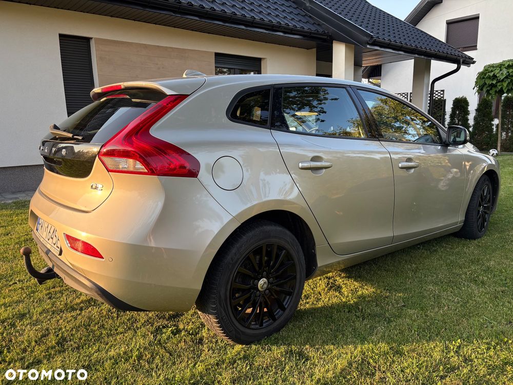 Volvo V40 D2 - 4