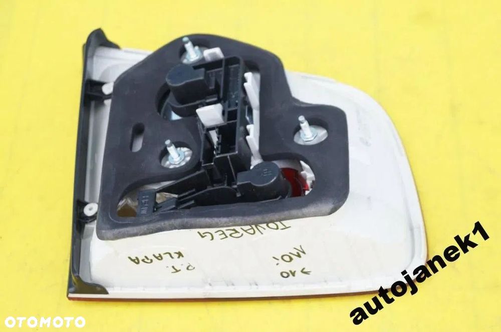 Lampa tył w klapę prawa VW Touareg 03-06 - 2