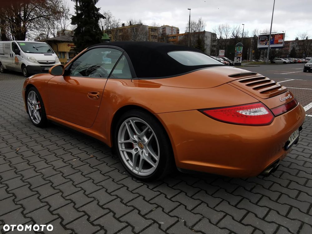 Porsche 911 - 25