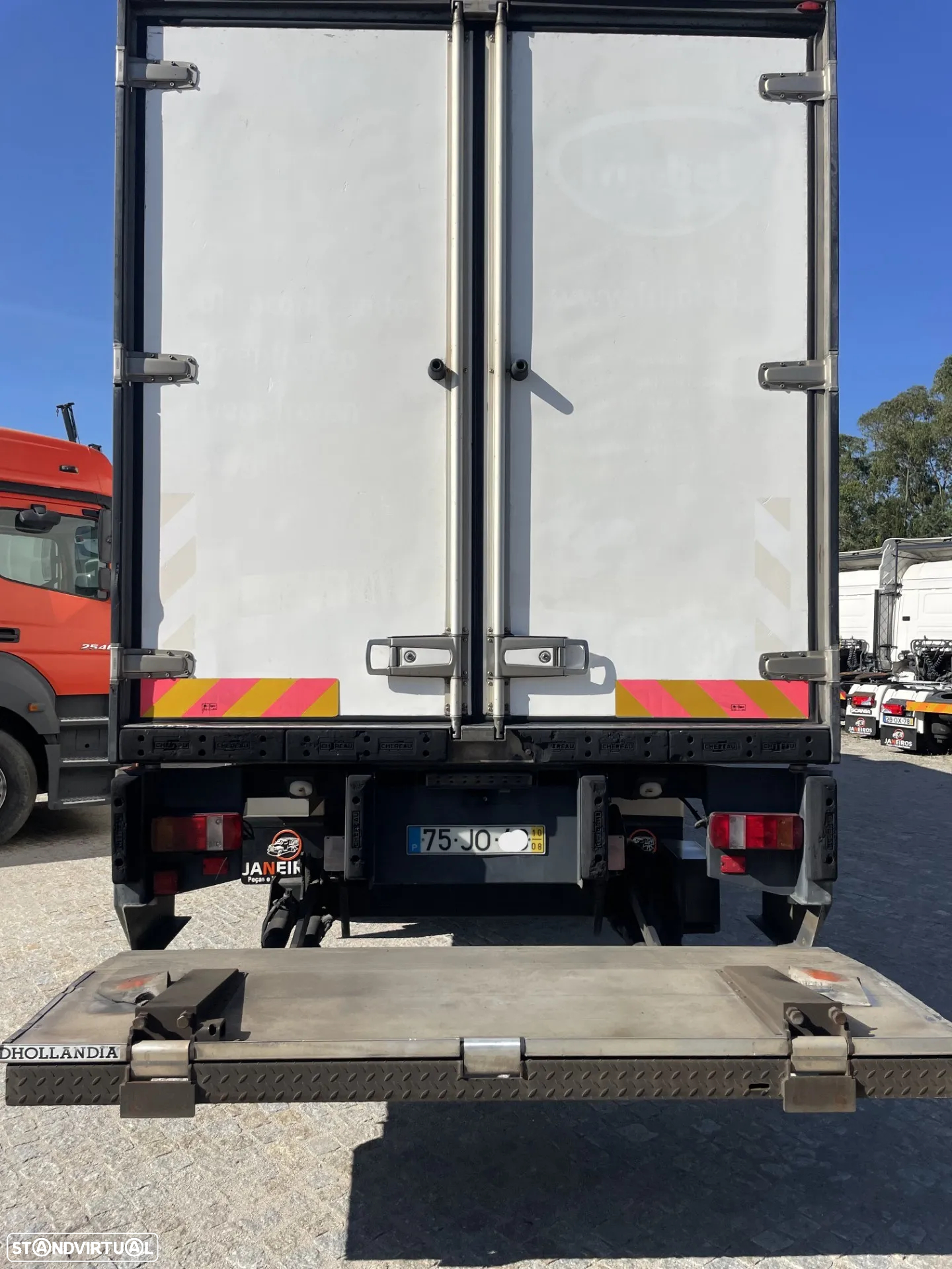 Scania G 360 - 6x2 -ThermoKing - ATP 06-2025 - 4