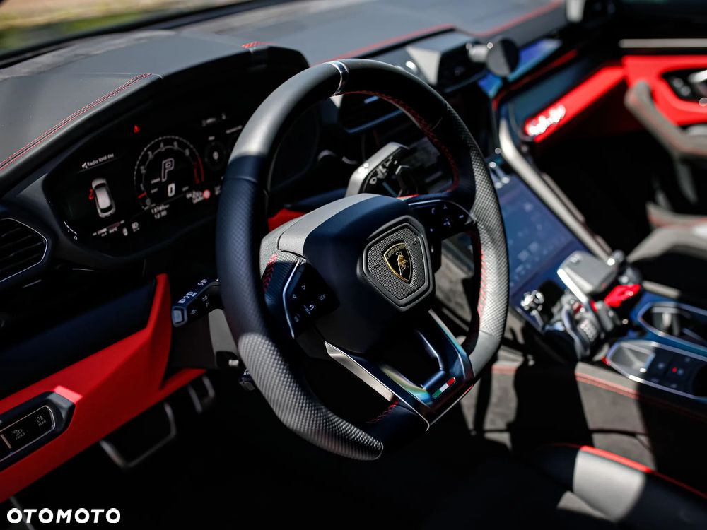Lamborghini Urus - 8