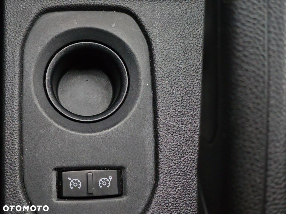 Dacia Duster 1.0 TCe SL Celebration - 28