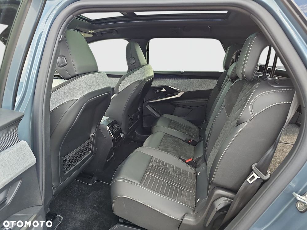 Peugeot 5008 1.2 PureTech mHEV GT S&S e-DCS6 - 13