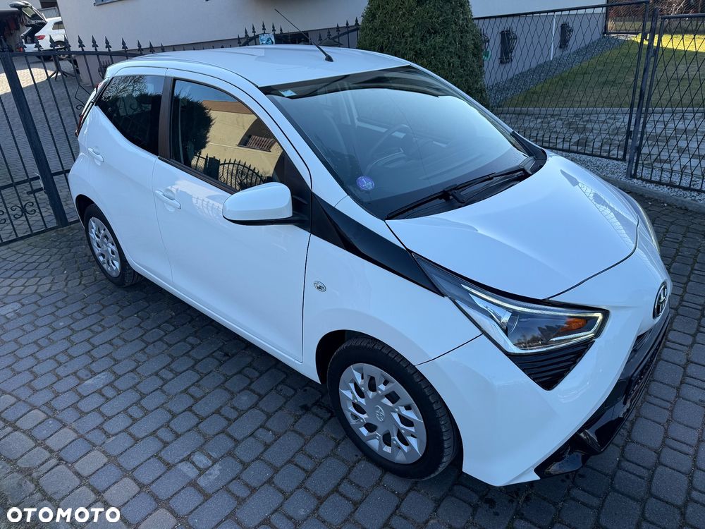 Toyota Aygo x-play connect - 32