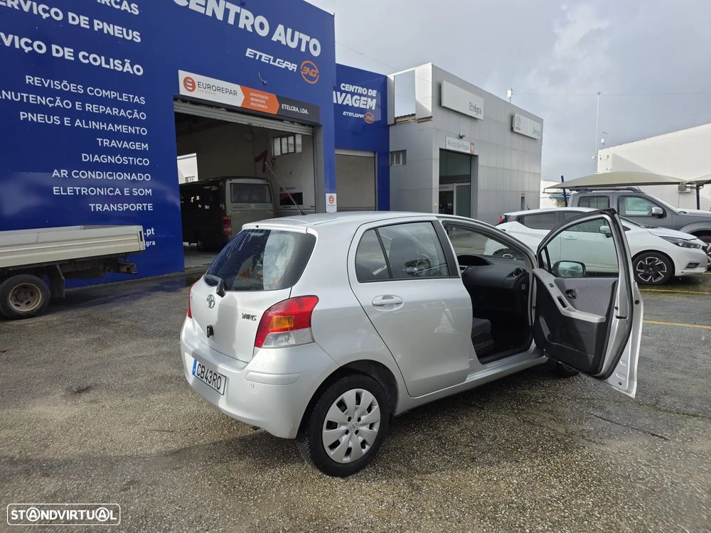 Toyota Yaris 1.4 D-4D Executive - 6