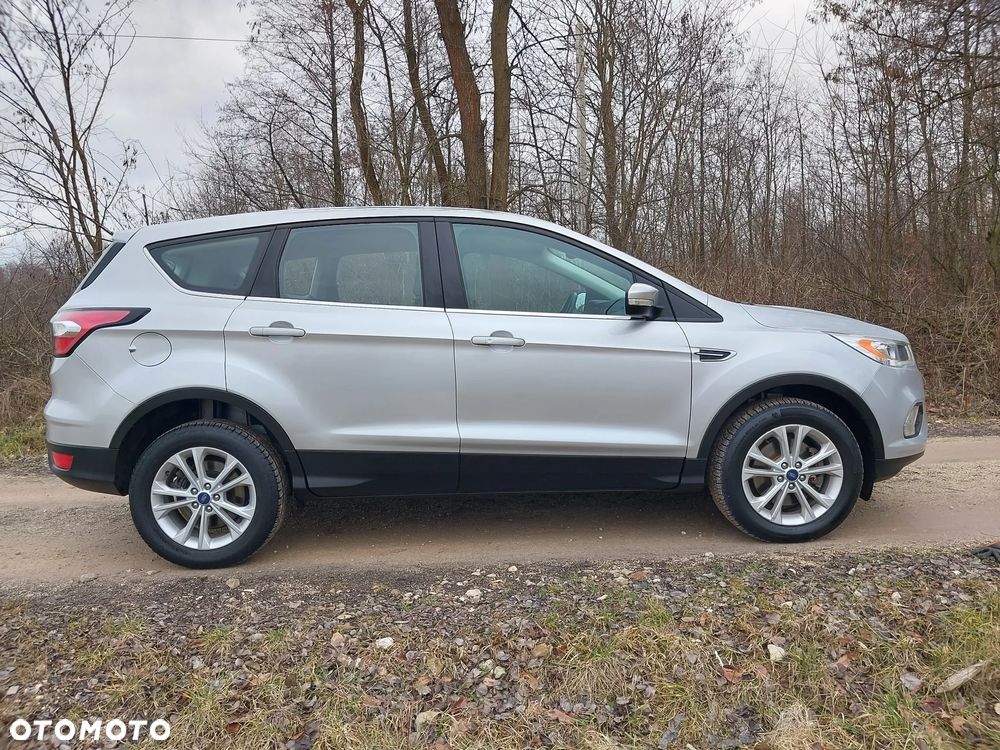 Ford Kuga - 11