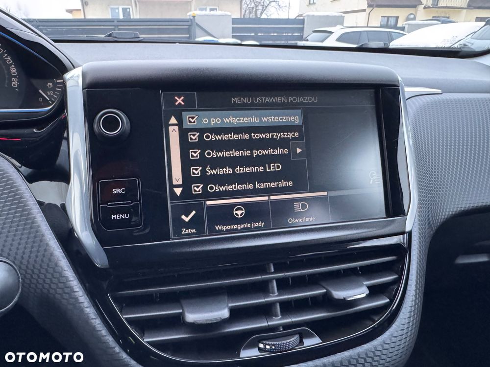 Peugeot 2008 1.6 BlueHDi Allure - 36