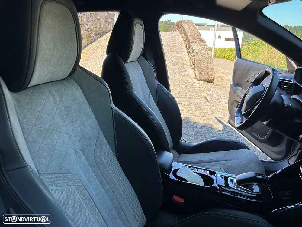 Peugeot e-208 50 kWh GT - 20