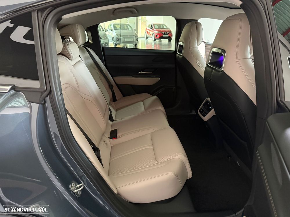 Mazda 6e 68.8 kWh Takumi - 19