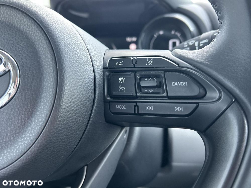 Toyota Yaris - 15