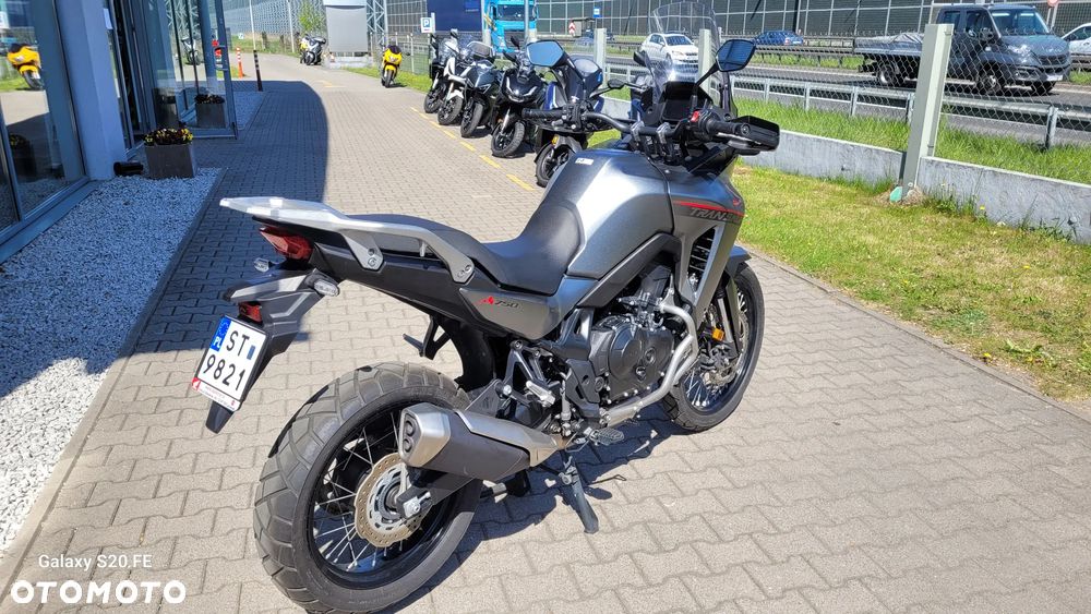 Honda XL - 6