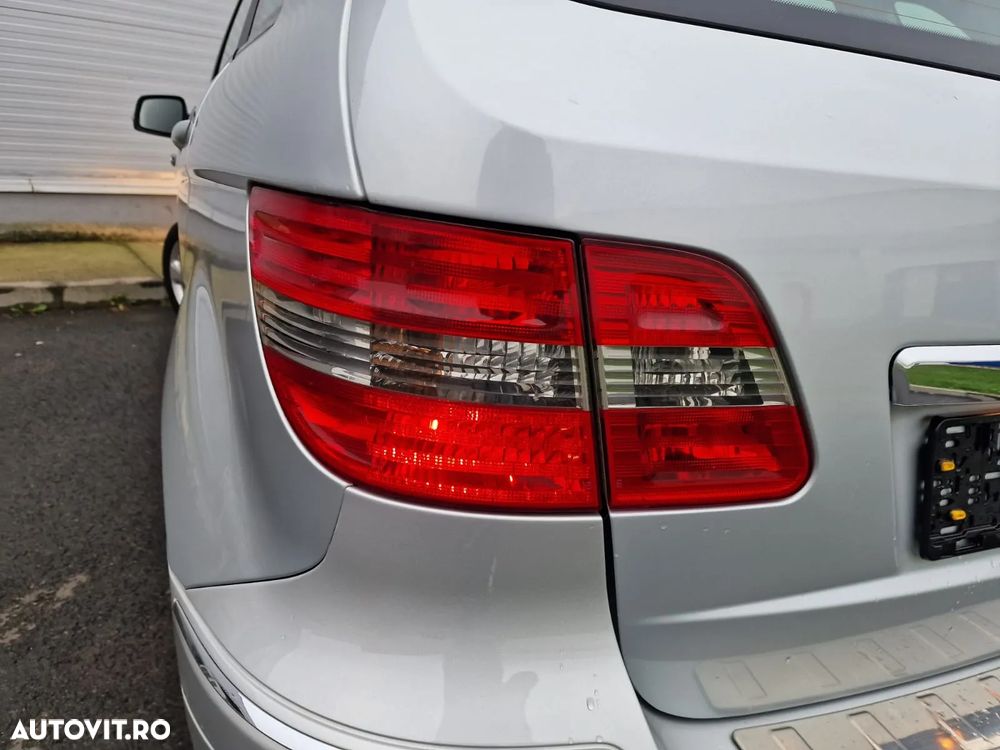 Mercedes-Benz B 200 CDI Autotronic - 34