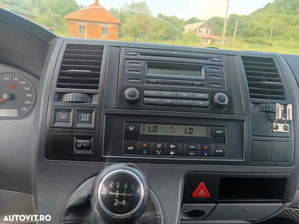 Volkswagen Caravelle - 5