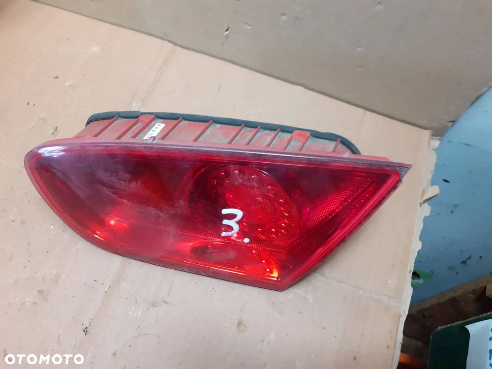 SEAT LEON 2 II LIFT 09-12r LAMPA KLAPY PRAWA TYŁ - 4
