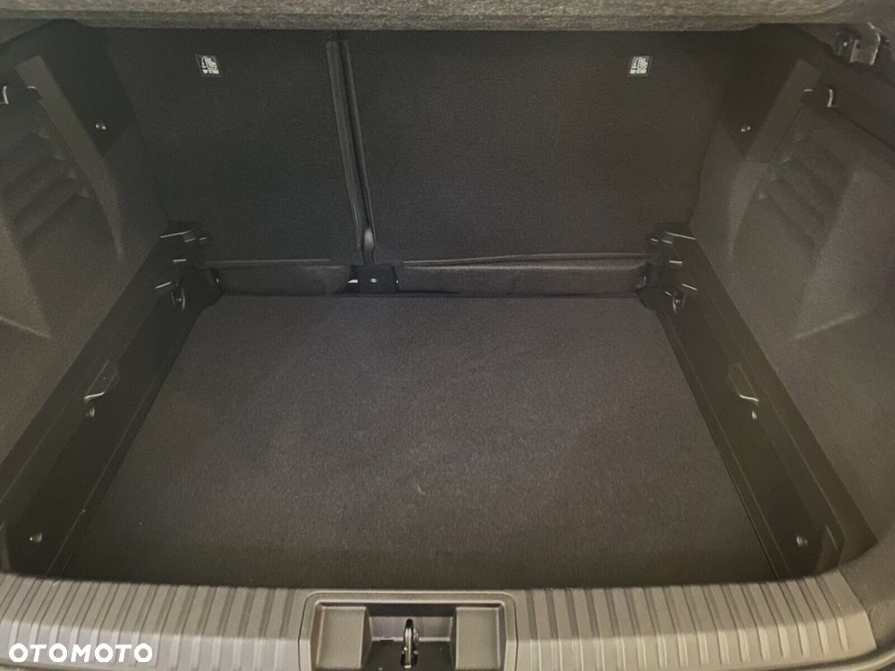 Mitsubishi Grandis - 20