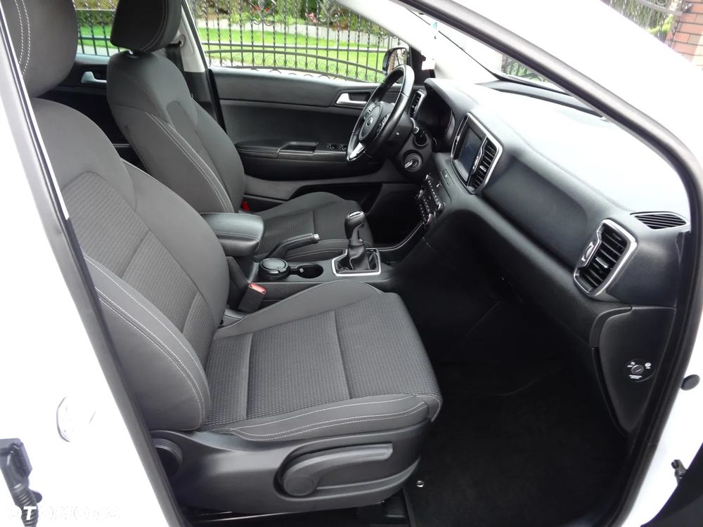 Kia Sportage 1.6 GDI L 2WD - 23