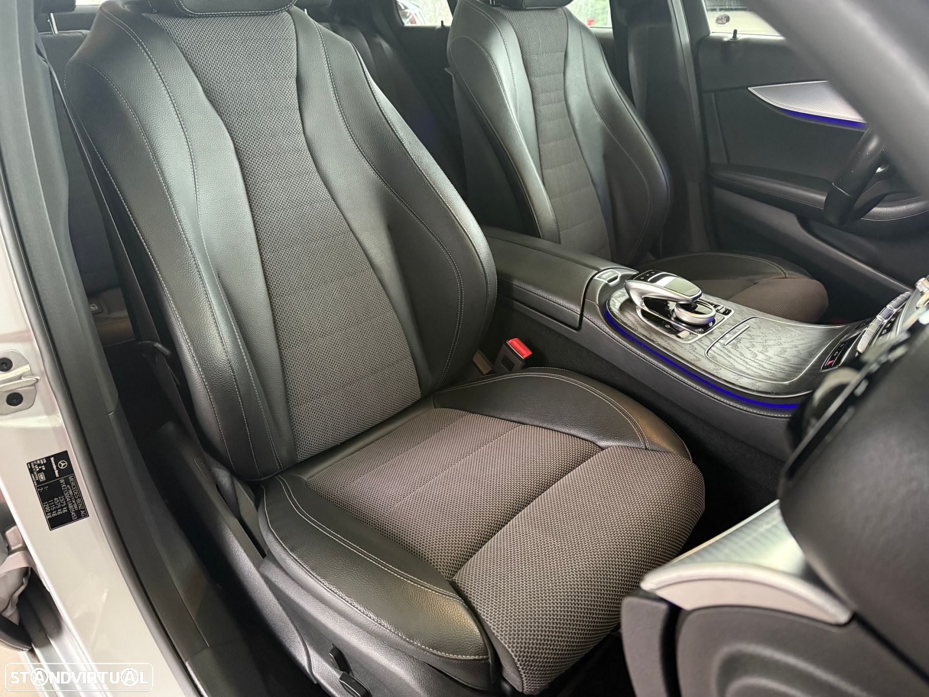 Mercedes-Benz E 220 d Avantgarde - 17
