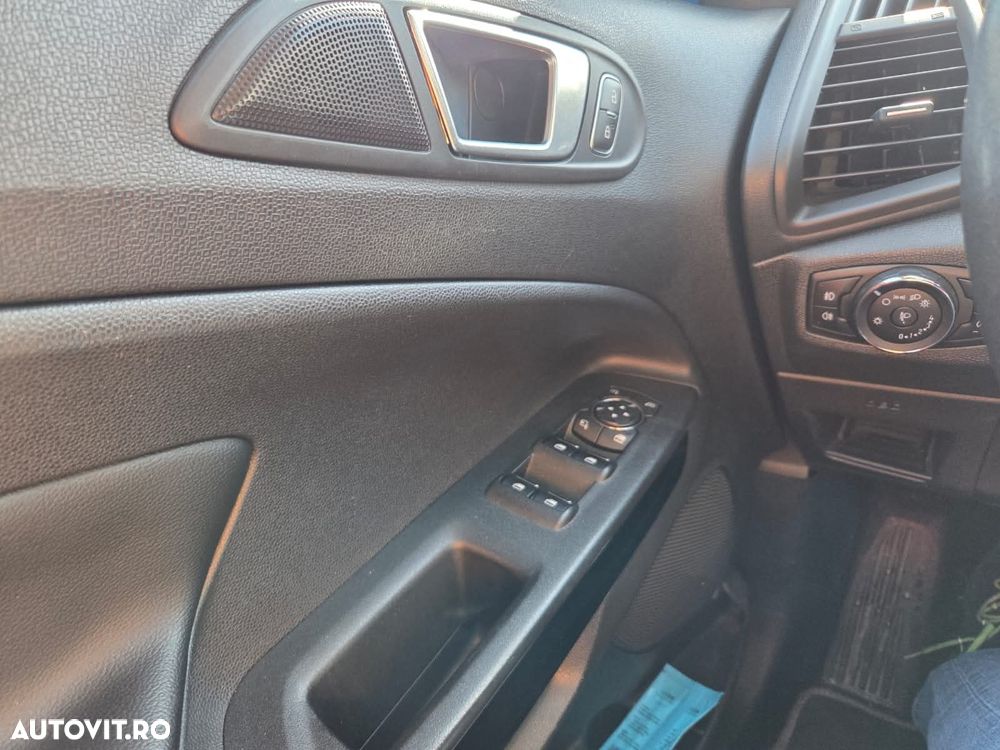 Ford EcoSport 1.0 EcoBoost Titanium - 10