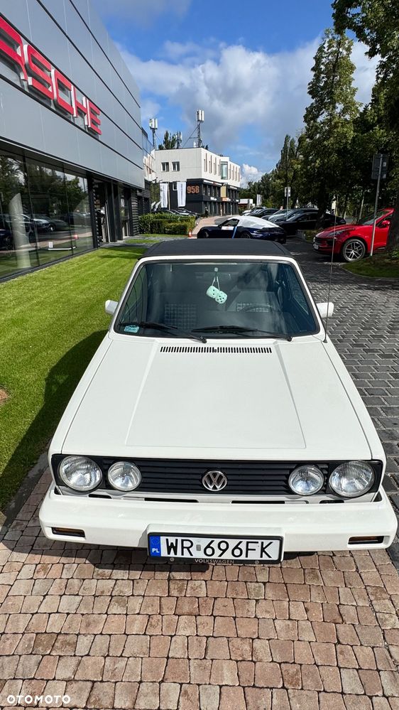 Volkswagen Golf - 2