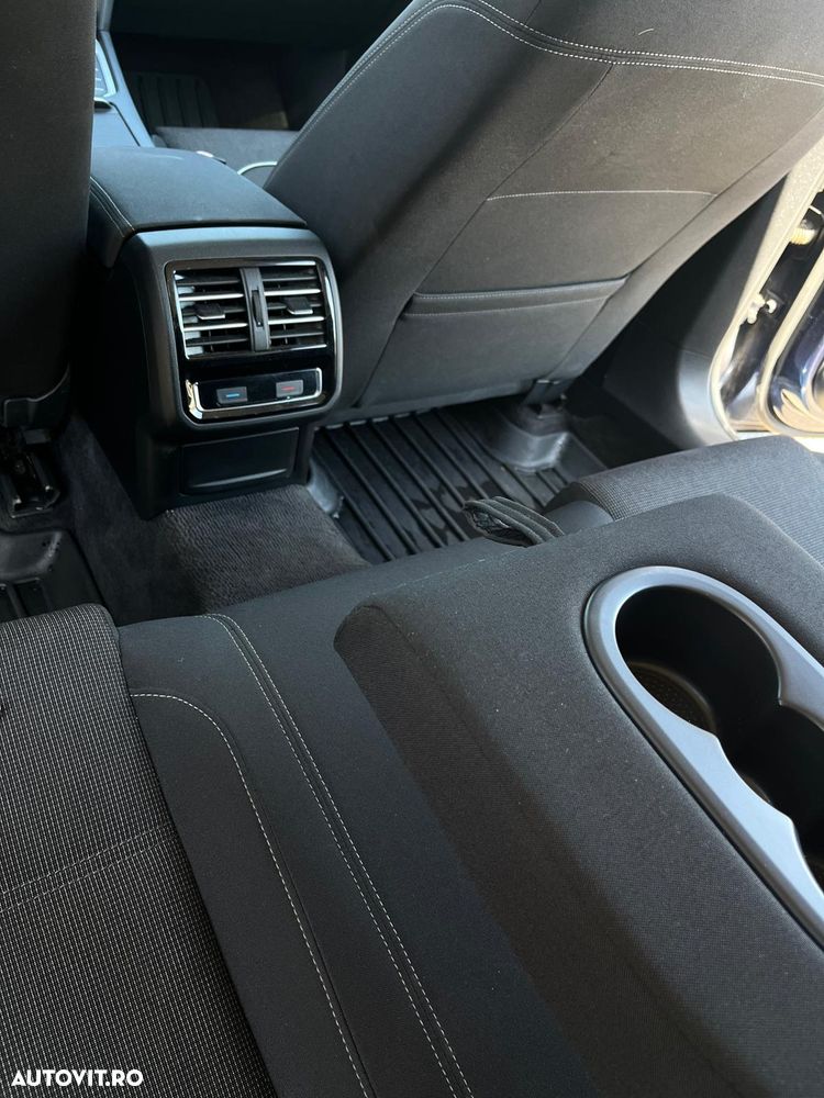Volkswagen Passat 2.0 TDI Comfortline - 23