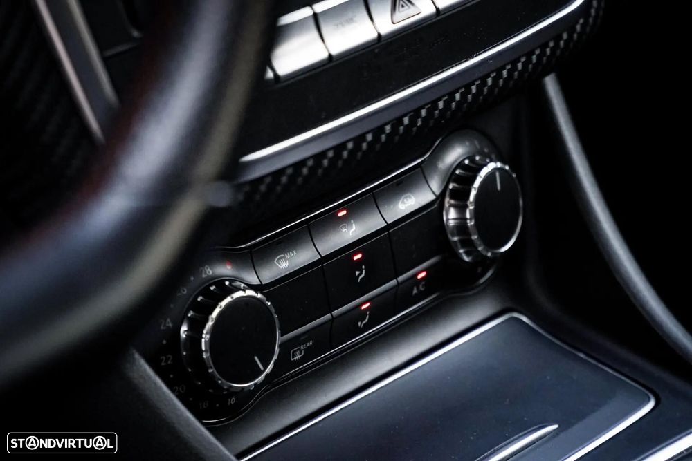 Mercedes-Benz A 180 d AMG Line - 36